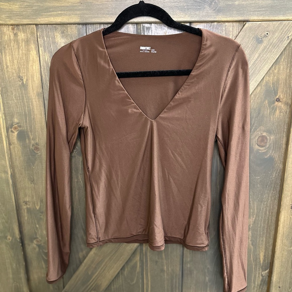 SMOOTHEZ by Aeire Real Good Long Sleeve Plunge Top